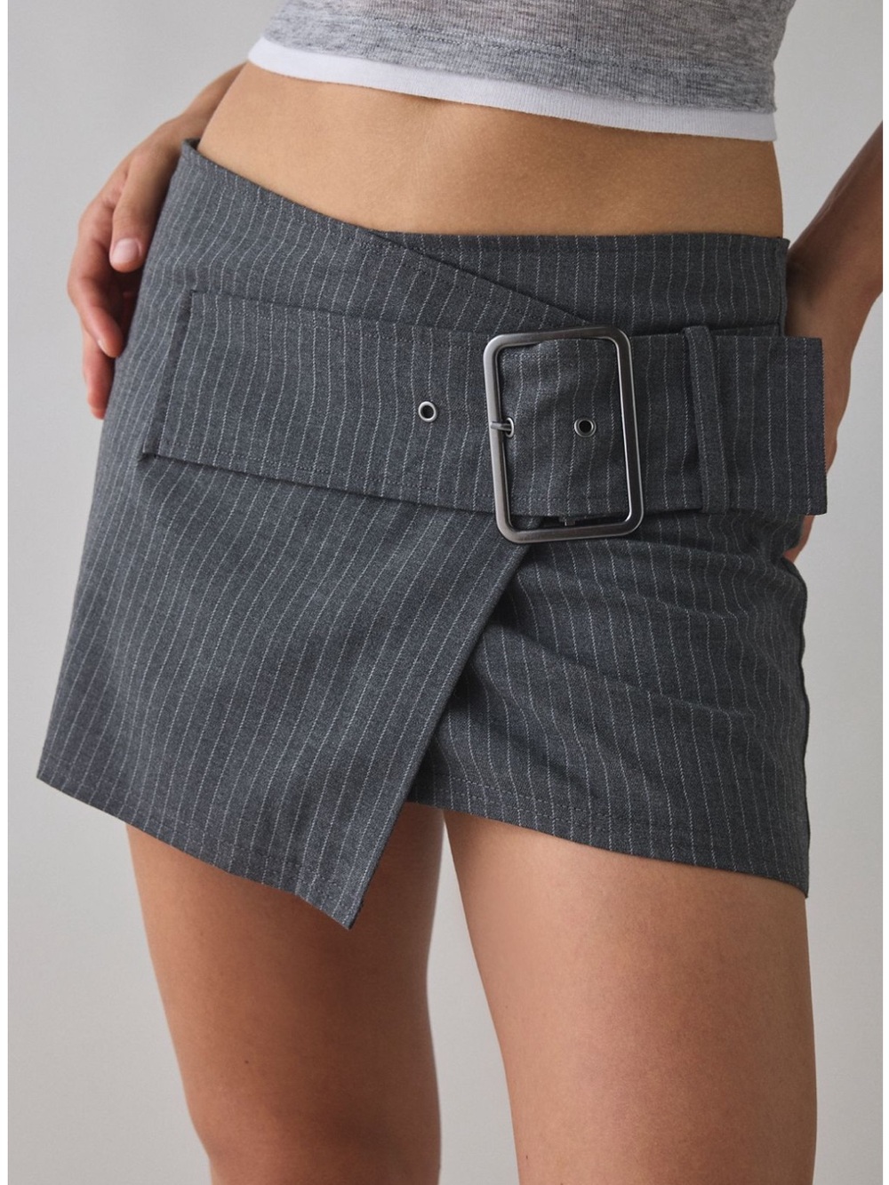 Kimchi Blue Girls Night Low Rise Belted Wrap Micro Mini Skirt, NWT